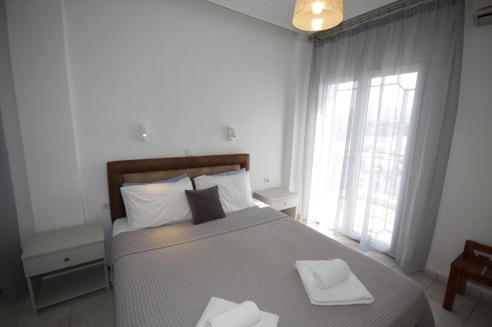Portodream Studios & Apartments เนโอสมาร์มาราส ภายนอก รูปภาพ