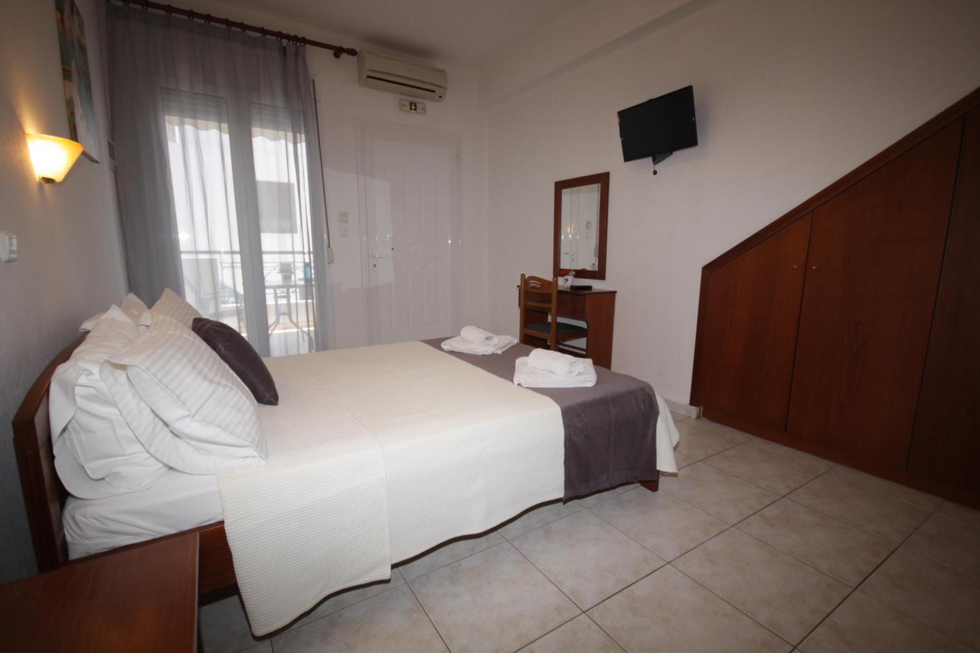 Portodream Studios & Apartments เนโอสมาร์มาราส ภายนอก รูปภาพ